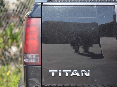 2011 Nissan Titan SL Truck