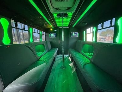 2013 Ford FORD E450 party bus