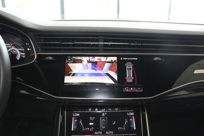 2019 Audi Q8 PREMIUM PREMIUM