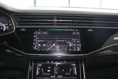 2019 Audi Q8 PREMIUM PREMIUM