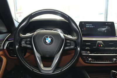 2018 BMW 540i 540i