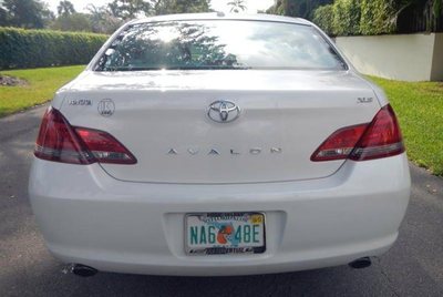 2009 Toyota Avalon XLS