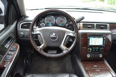 2007 GMC Yukon XL Denali AWD 4dr 1500