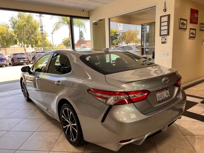 2019 Toyota Camry SE