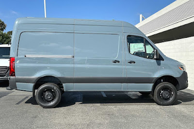 2024 Mercedes-Benz Sprinter 2500 Cargo 144 WB