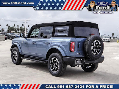 2023 Ford BRONCO Outer Banks 4 Door 4x4