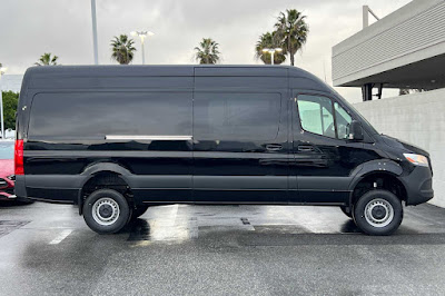 2024 Mercedes-Benz Sprinter 2500 Cargo 170 WB