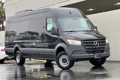 2024 Mercedes-Benz Sprinter 3500 Cargo 170 WB