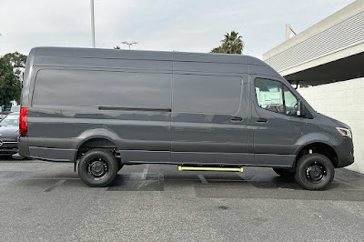 2024 Mercedes-Benz Sprinter 2500 Cargo 170 WB