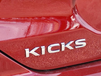 2024 Nissan Kicks SR FWD