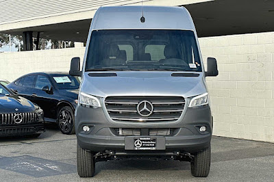 2024 Mercedes-Benz Sprinter 2500