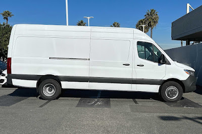 2024 Mercedes-Benz Sprinter 3500 Cargo 170 WB