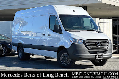 2024 Mercedes-Benz Sprinter 3500 Cargo 170 WB