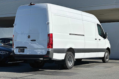 2024 Mercedes-Benz Sprinter 3500 Cargo 170 WB