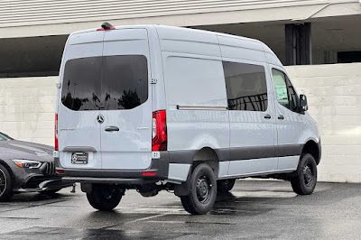 2024 Mercedes-Benz Sprinter 2500