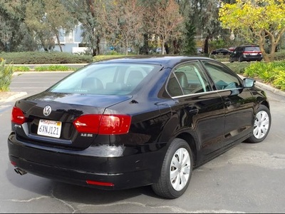 2013 Volkswagen Jetta SE Leather Loaded Sedan