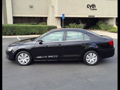 2013 Volkswagen Jetta SE Leather Loaded Sedan