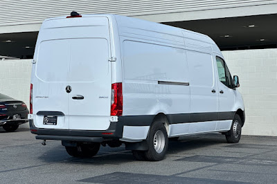 2024 Mercedes-Benz Sprinter 3500 Cargo 170 WB