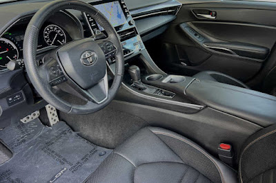 2021 Toyota Avalon Hybrid XSE
