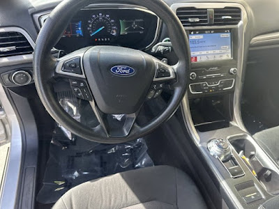 2019 Ford Fusion SE AUTOMATIC! FUEL SAVER!