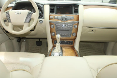 2011 INFINITI QX56 7-passenger
