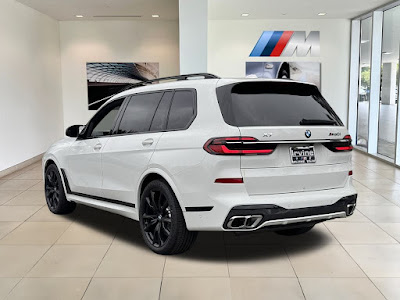 2025 BMW X7 M60i