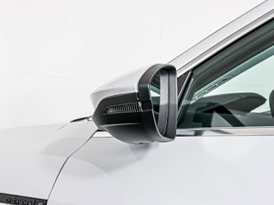 2024 Audi Q8 e-tron Premium
