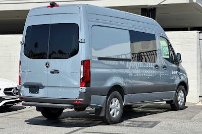 2024 Mercedes-Benz Sprinter 2500