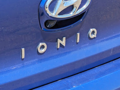 2020 Hyundai Ioniq Hybrid Blue