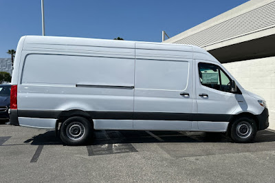 2024 Mercedes-Benz Sprinter 2500 Cargo 170 WB