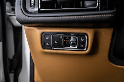 2023 Lincoln Aviator Plug-In Hybrid Black Label Grand Touring