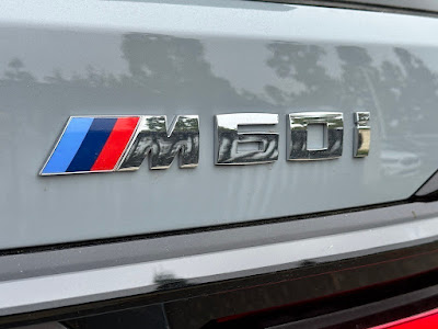 2025 BMW X7 M60i