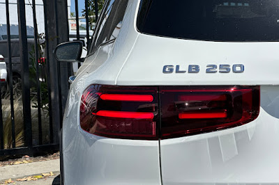 2024 Mercedes-Benz GLB GLB 250