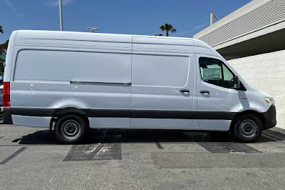 2024 Mercedes-Benz Sprinter 2500 Cargo 170 WB