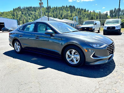 2023 Hyundai SONATA SE