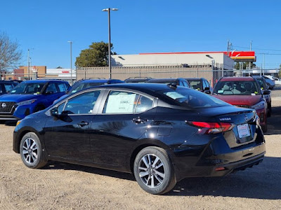 2024 Nissan Versa SV CVT