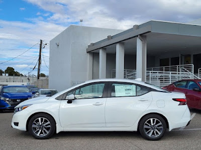 2024 Nissan Versa SV CVT