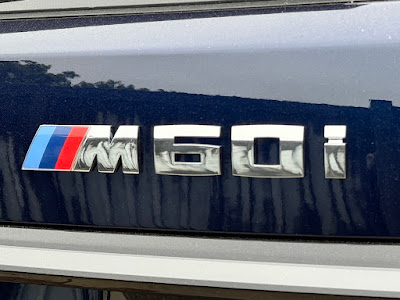 2025 BMW X7 M60i