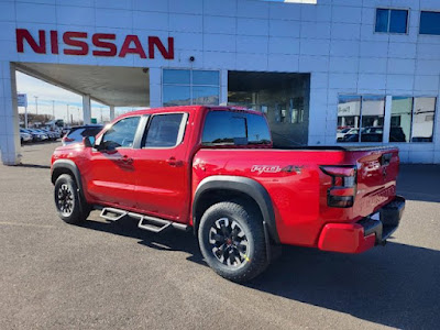 2024 Nissan Frontier Crew Cab 4x4 PRO-4X