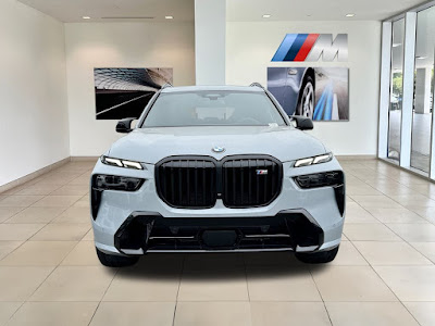 2025 BMW X7 M60i