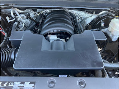 2018 Chevrolet Suburban LT Sport Utility 4D