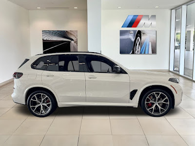 2025 BMW X5 M60i