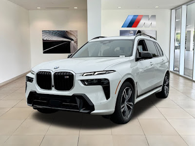 2025 BMW X7 M60i