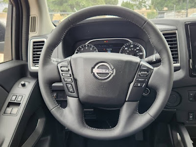 2024 Nissan Frontier King Cab 4x2 SV