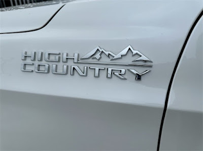 2021 Chevrolet Suburban High Country