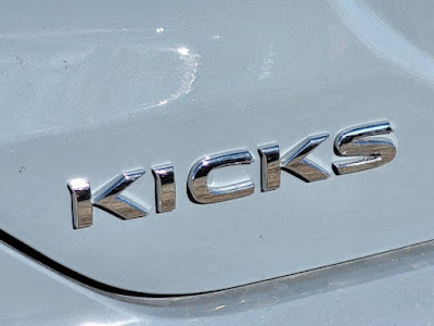 2024 Nissan Kicks SR FWD