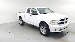 2017 RAM 1500 Express 4x4 Quad Cab 64 Box