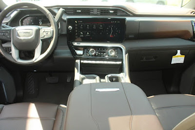 2024 GMC Sierra 2500HD 4WD Crew Cab Denali