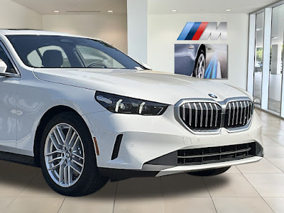 2024 BMW 5 Series 530i