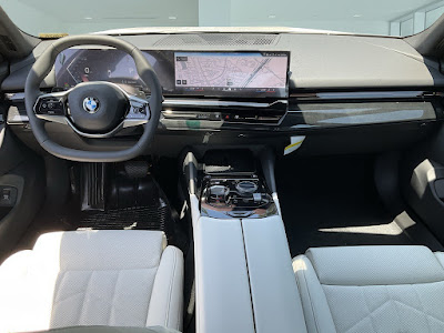 2024 BMW 5 Series 530i